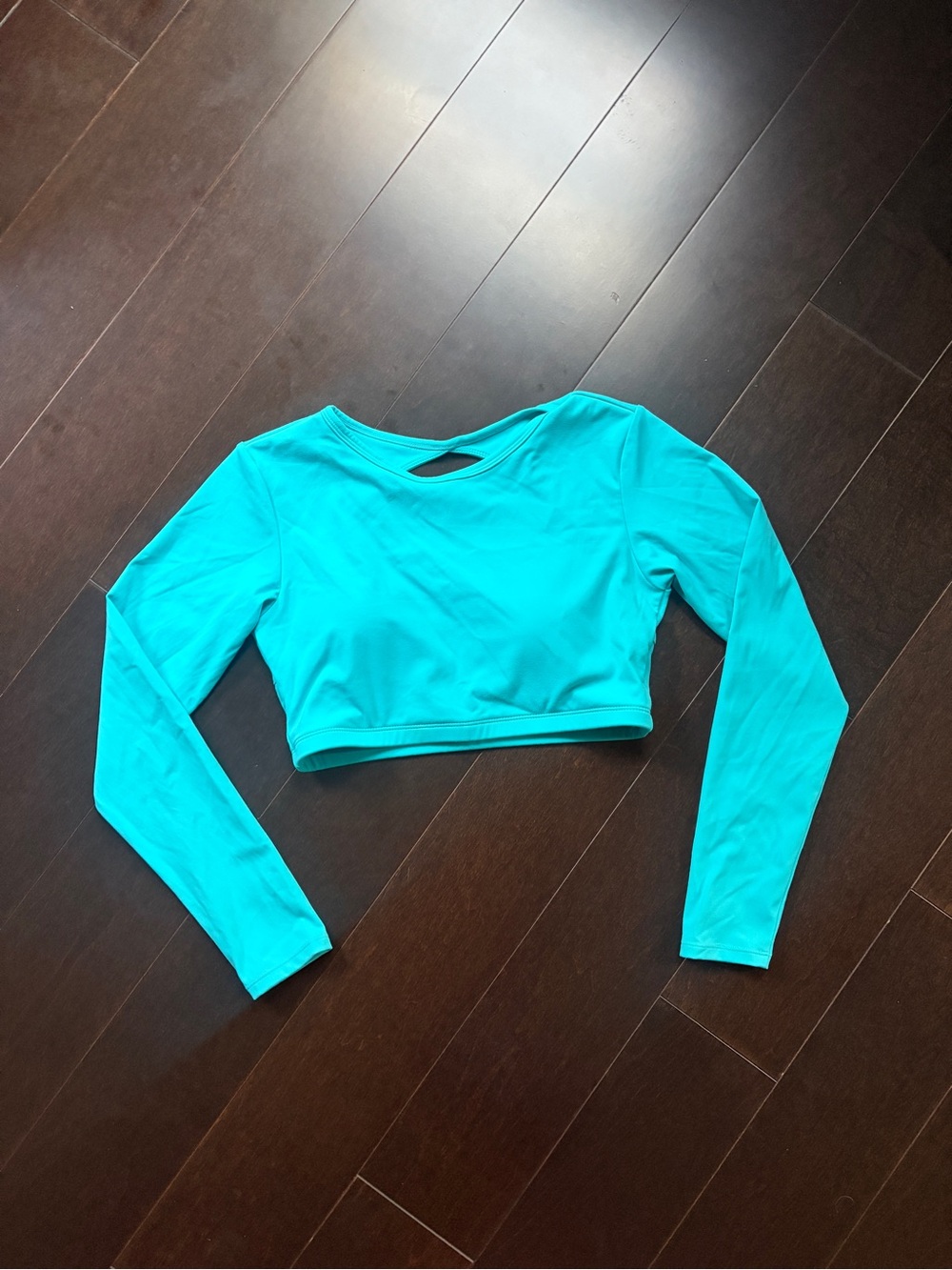 Athletic Women’s Long-Sleeve Crop Top — Teal